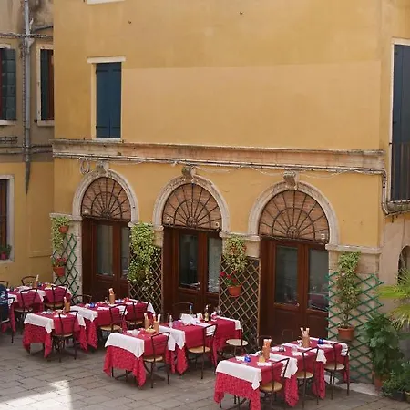 Apartmán Al Malibran *